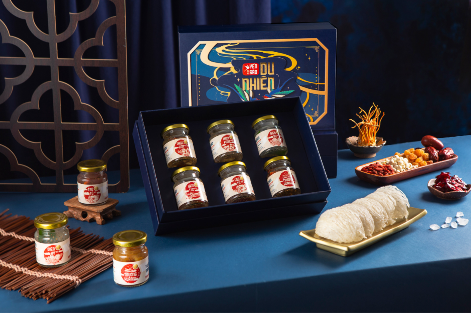 hộp cứng đựng yến sào dập nổi sang trọng