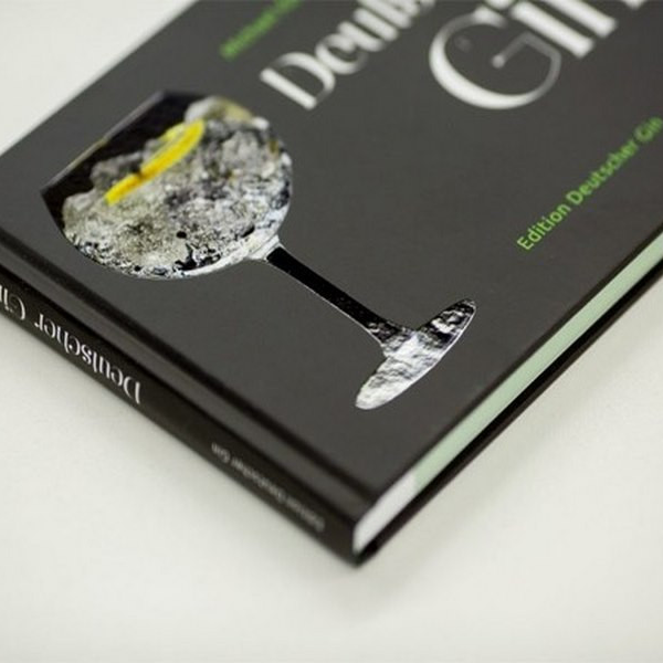 Catalogue bìa cứng