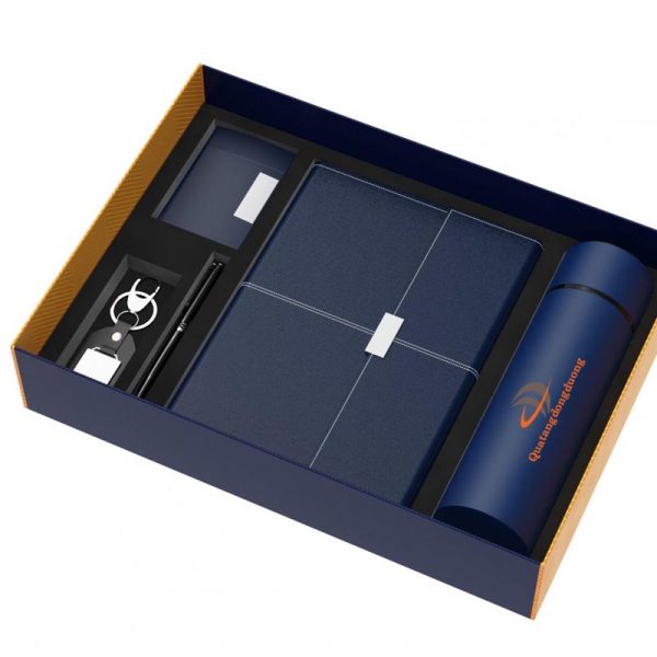 Gift set sổ – hộp name card – móc khóa