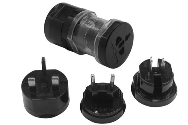 Quà tặng doanh nghiệp Adapter Travel in logo - Mẫu 02